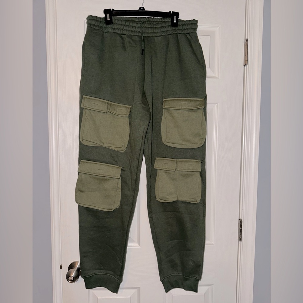 BoohooMan Cargo Jogger Sweatpants - Medium